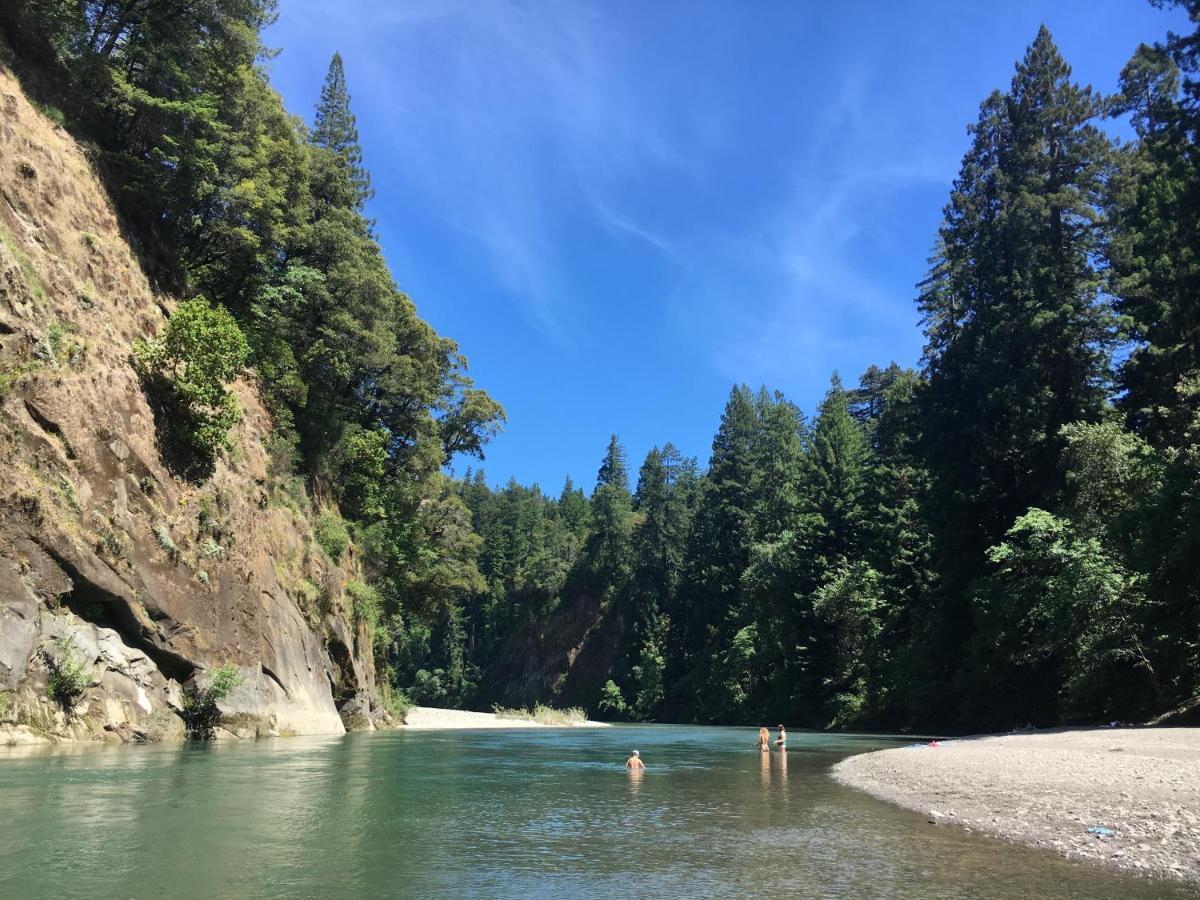 Готель Glamping In The Redwoods With A Hot Tub! Ґарбервілл Екстер'єр фото